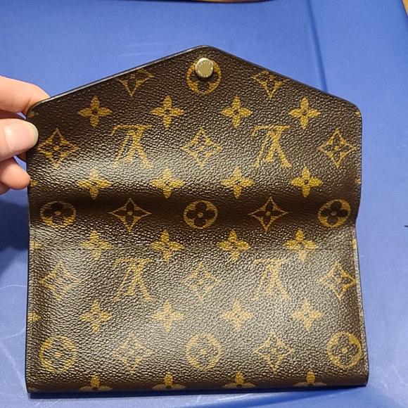 Wallet - Picture 4 of 4